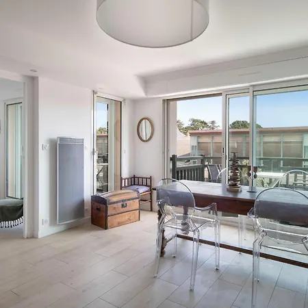 Appartement à 500m De La Plage, Pour 7 *